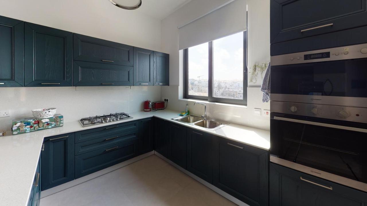 Apartment St Julians Luxury